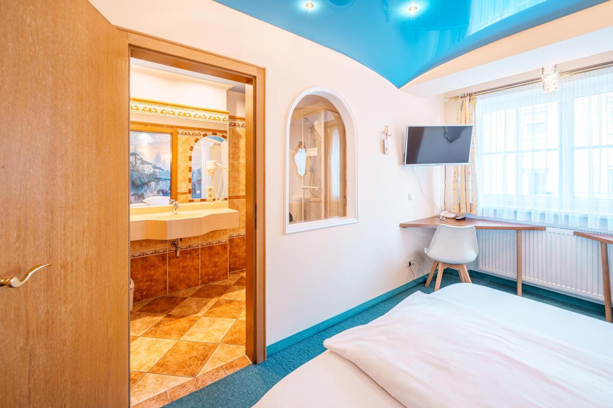 Koenig Ludwig Design Hotel Neu Zimmer Mit Sauna Oder Whirlpool Oder Mehr Hotel 4*