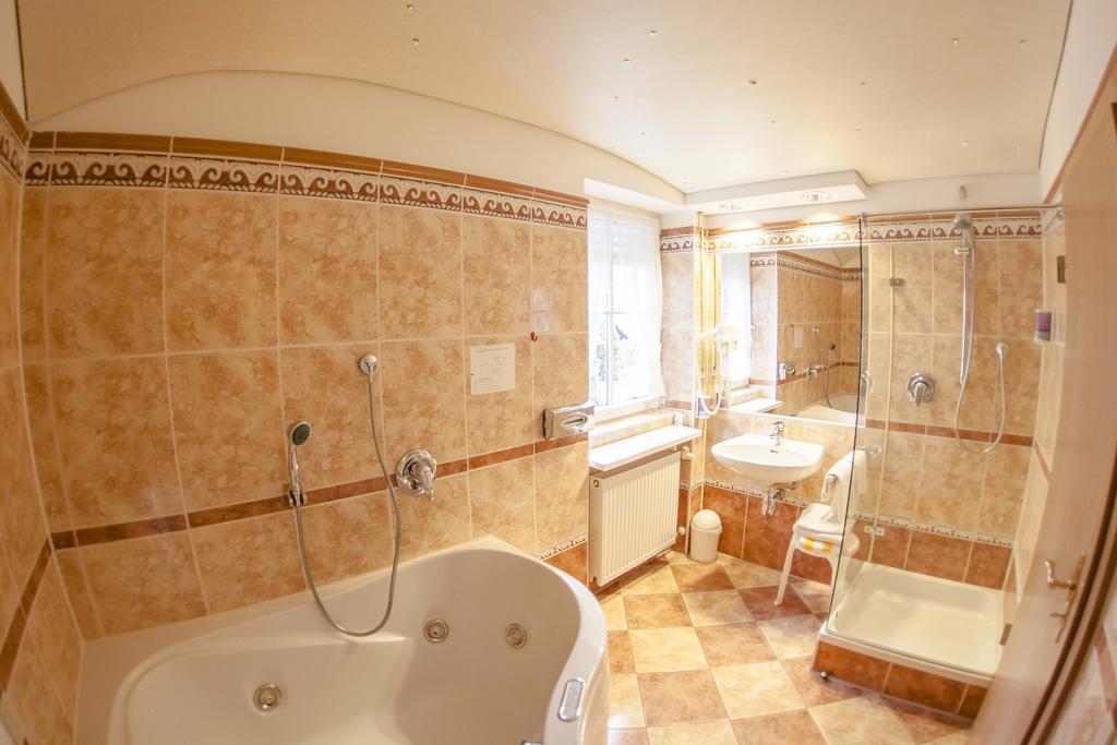 Koenig Ludwig Design Hotel Neu Zimmer Mit Sauna Oder Whirlpool Oder Mehr Hotel